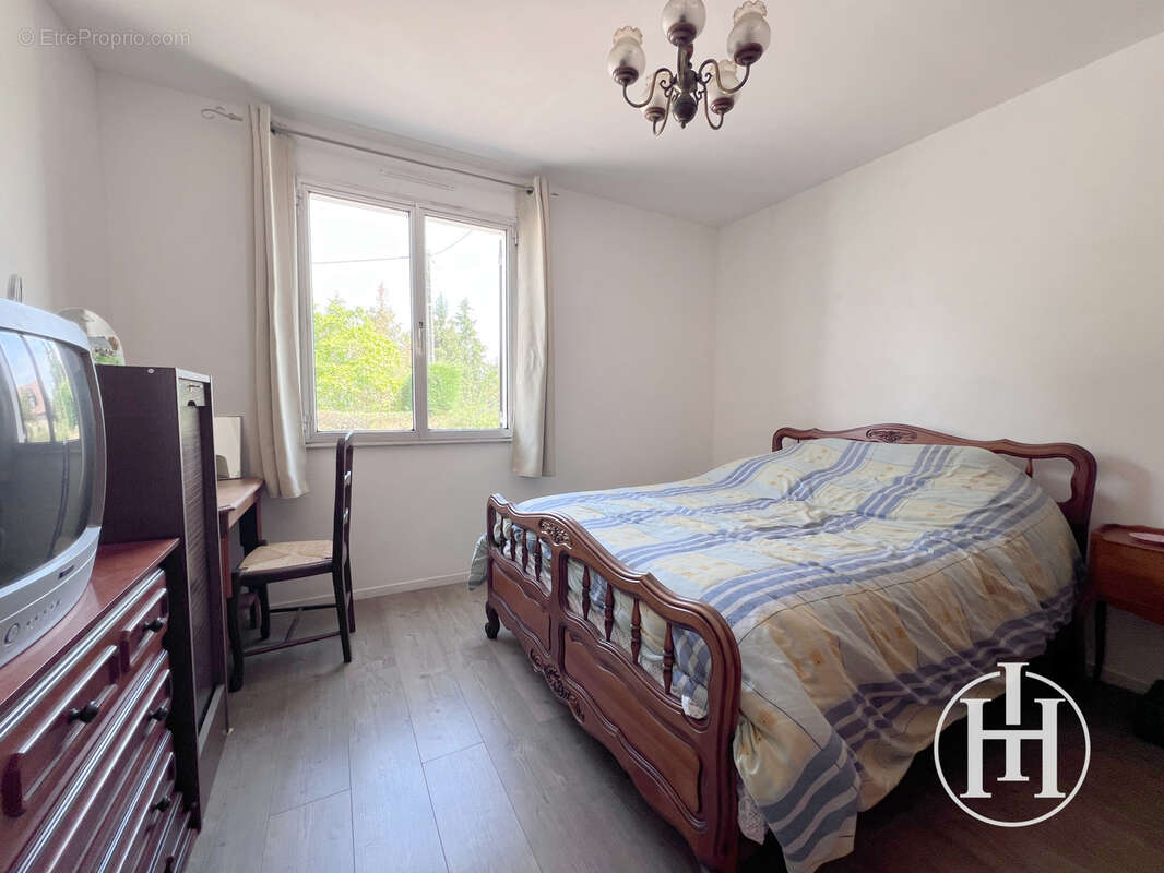 Maison de plain de pied à Cérilly - photo 8