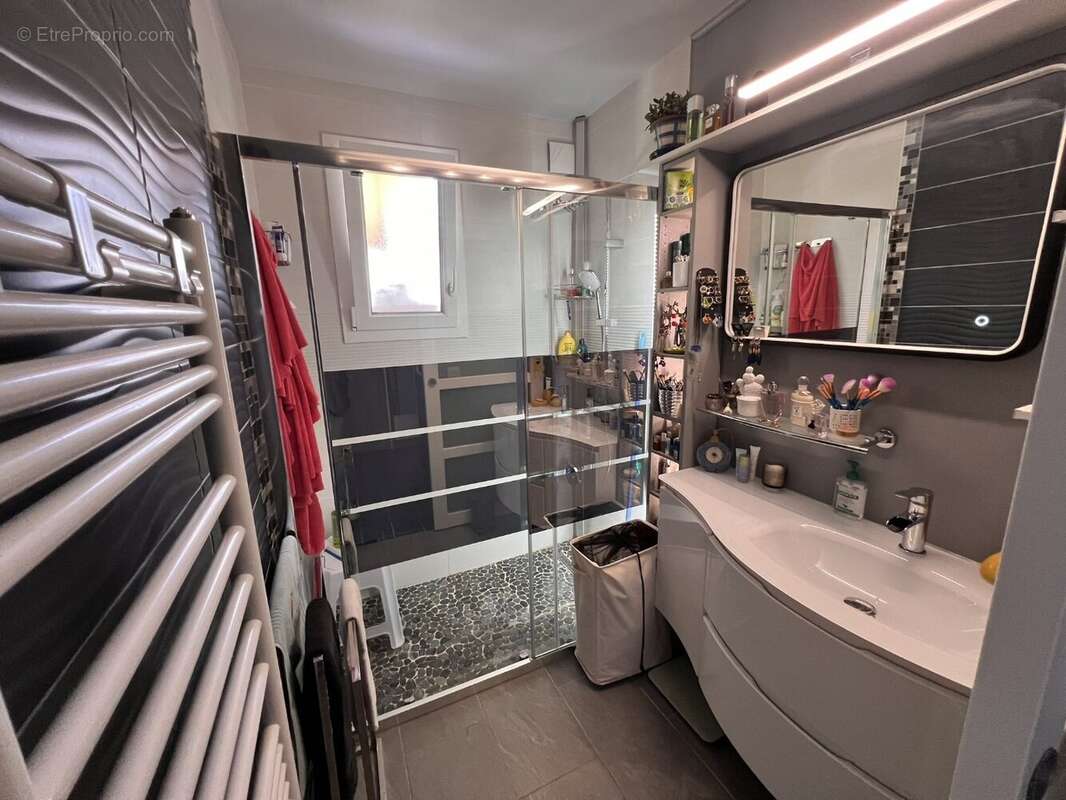 Maison à SAINT-CHERON