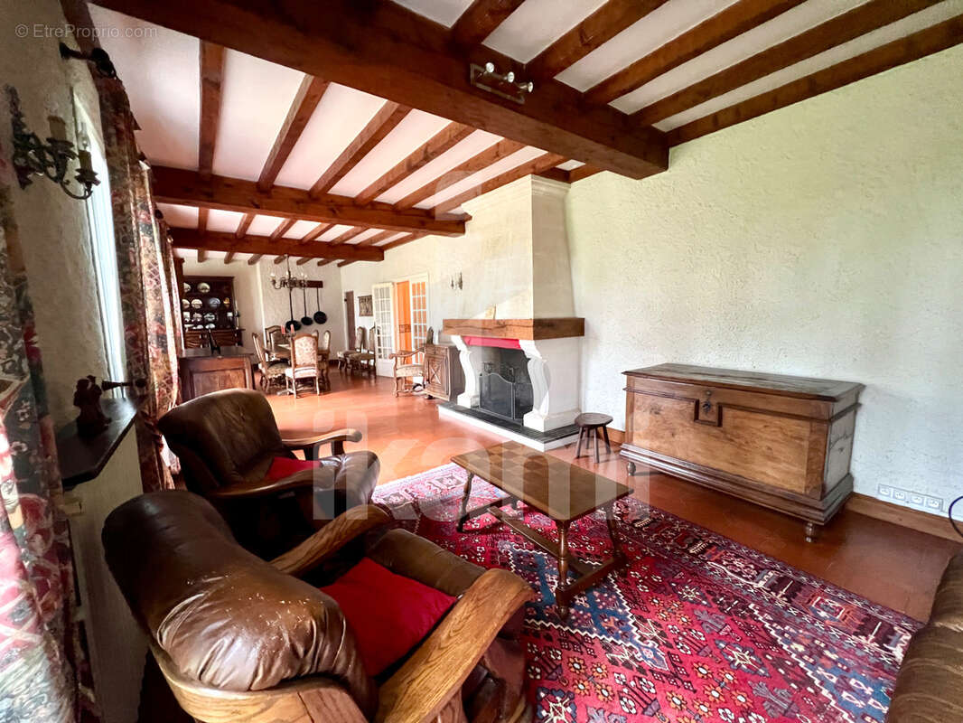Maison à SIGOULES