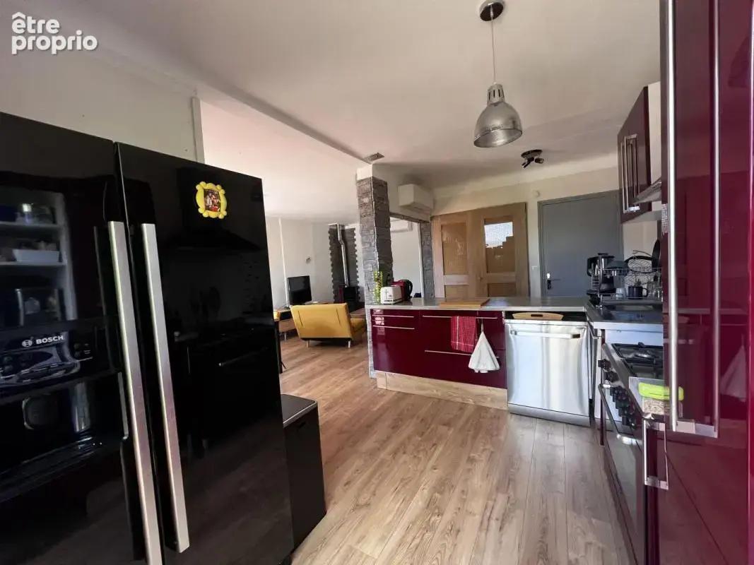 Maison 5 pièces 120 m² à vendre à Saint-Gilles (30800) - photo 3