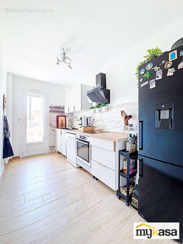 Appartement à PORT-DE-BOUC