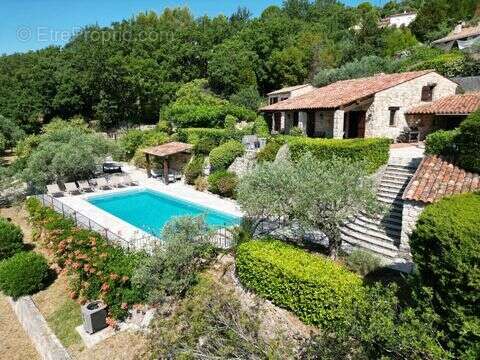 Maison 202 m² à Seillans  - photo 2