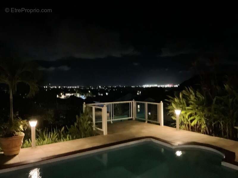 Maison à PETIT-BOURG