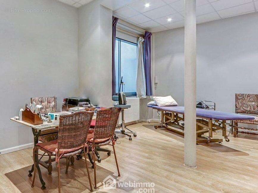 Photo 2 - Commerce à PARIS-11E