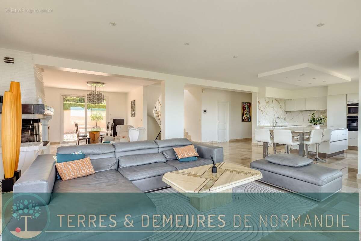 Propriété d'exception avec vue mer panoramique 180°, prestations haut de gamme sur les hauteurs du Tréport - photo 2