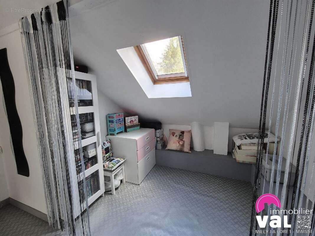 Maison à MILLY-LA-FORET