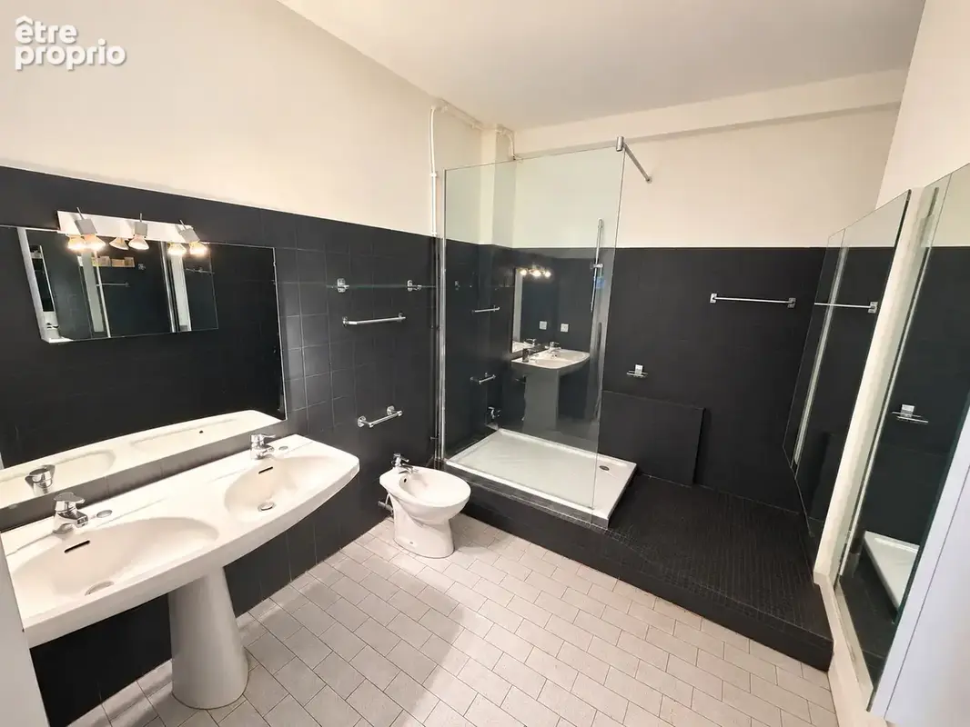 Appartement / cabinet professionel cœur 8ème prado - photo 10