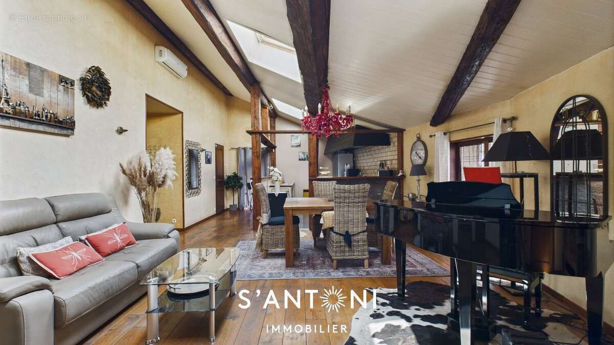 Maison à VILLENEUVE-LES-BEZIERS