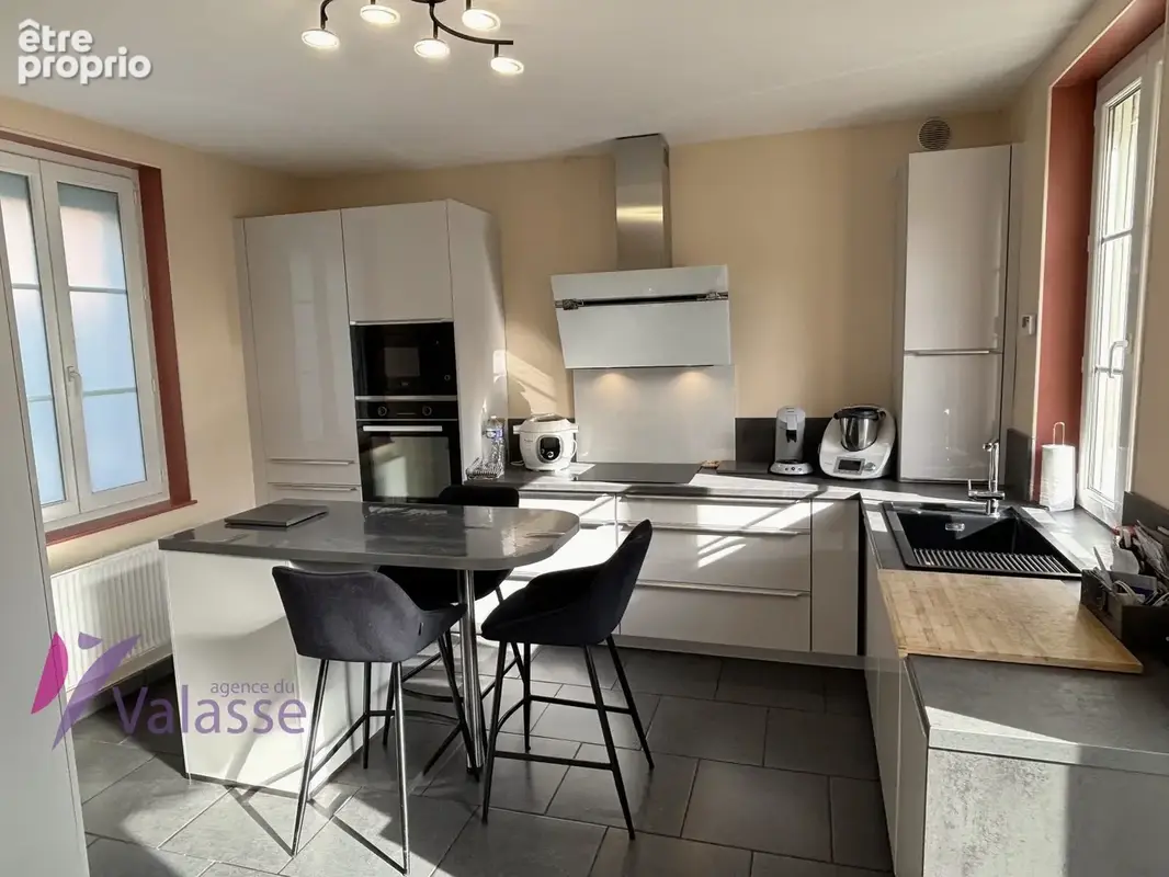 Maison 5 pièces 122 m² à vendre à Lillebonne (76170) - photo 4