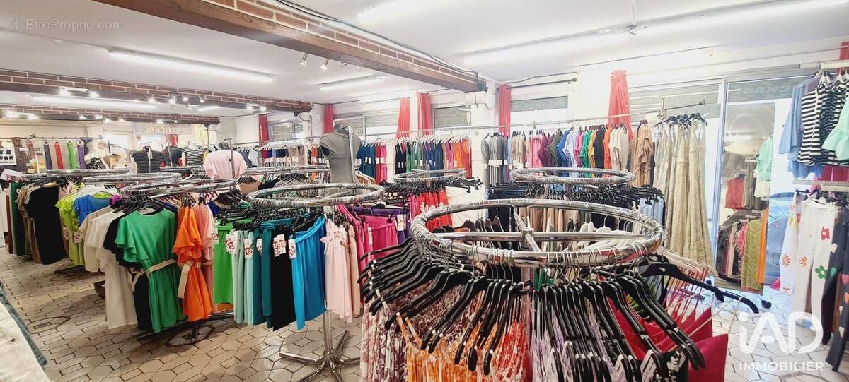 Photo 1 - Commerce à VALRAS-PLAGE