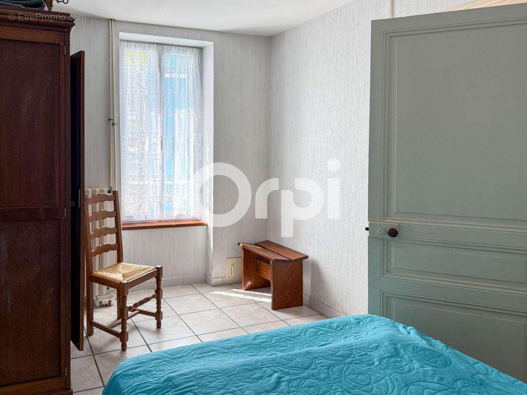 Maison de ville avec grande cour - photo 9