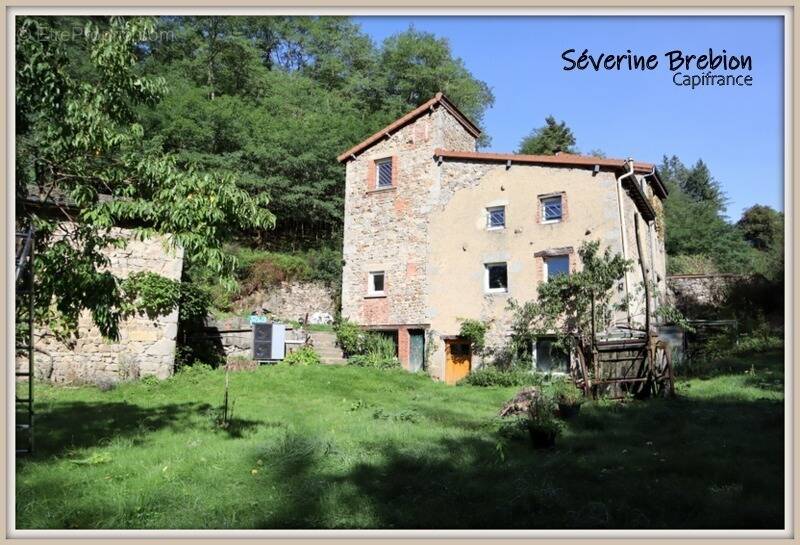 Maison à SAINT-REMY-SUR-DUROLLE