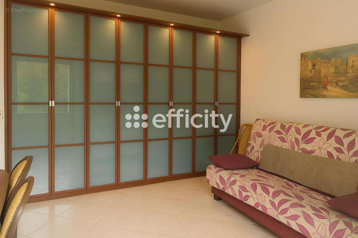 Maison 211 m² à Cenac-Et-Saint-Julien  - photo 9