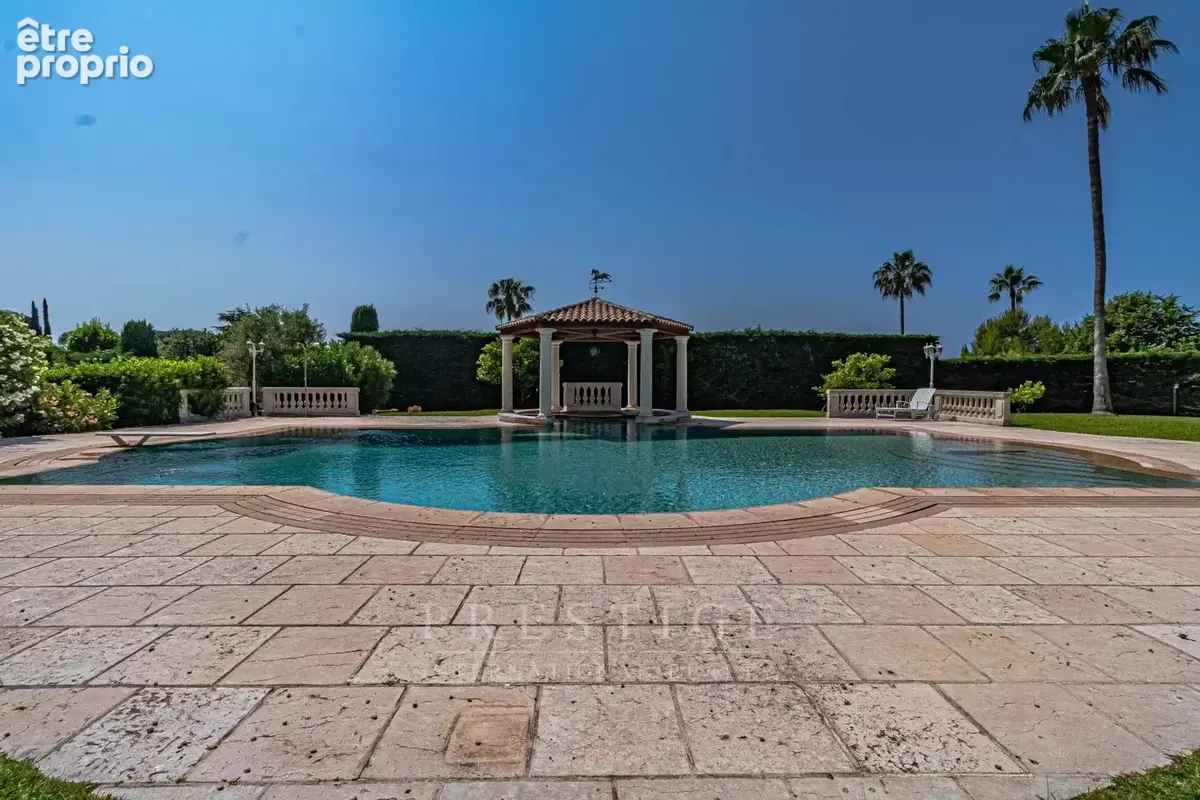 Cap d'Antibes, propriété luxueuse 7 pièces, piscine, garage, - photo 2