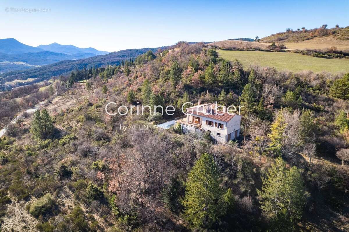 Maison à CHAMPTERCIER