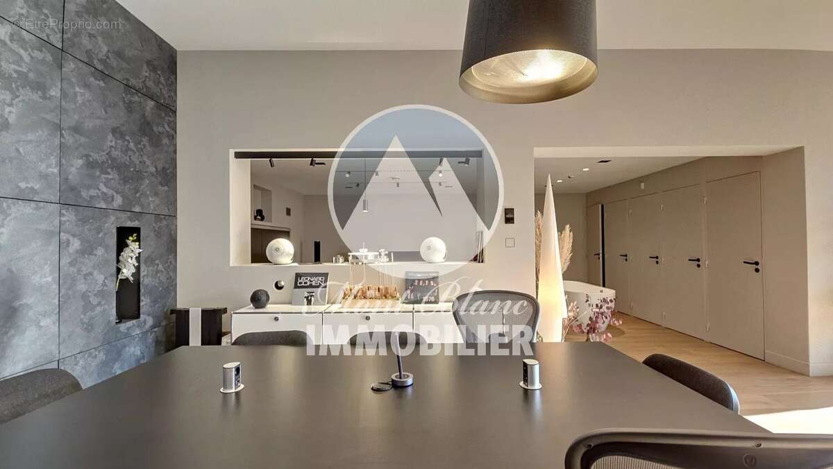 Commerce à SALLANCHES