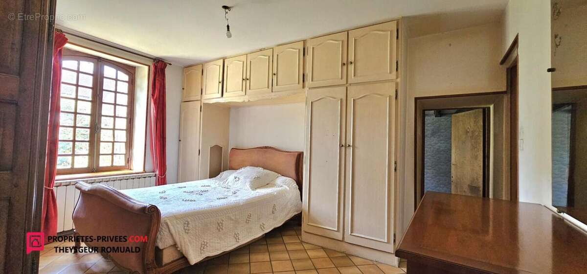 Maison à EGREVILLE