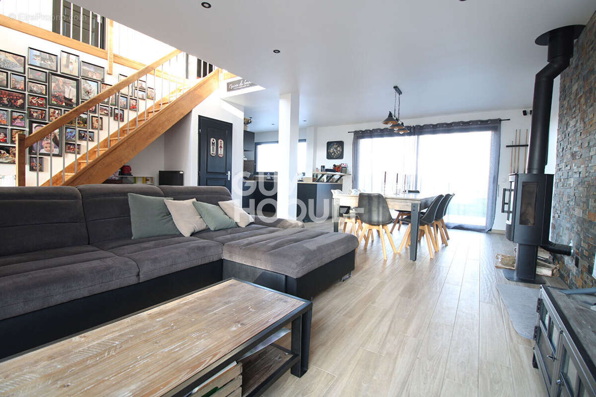 Maison à GRISY-SUISNES