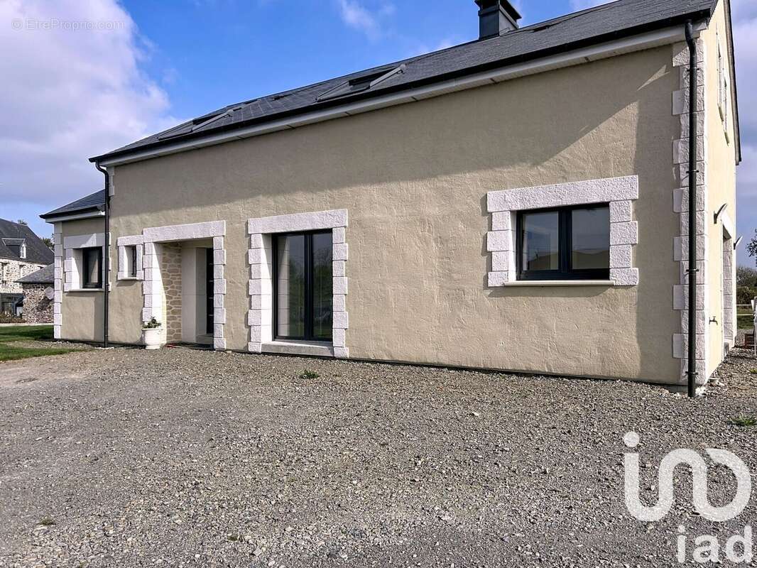 Maison 171 m² à Cavigny  - photo 4