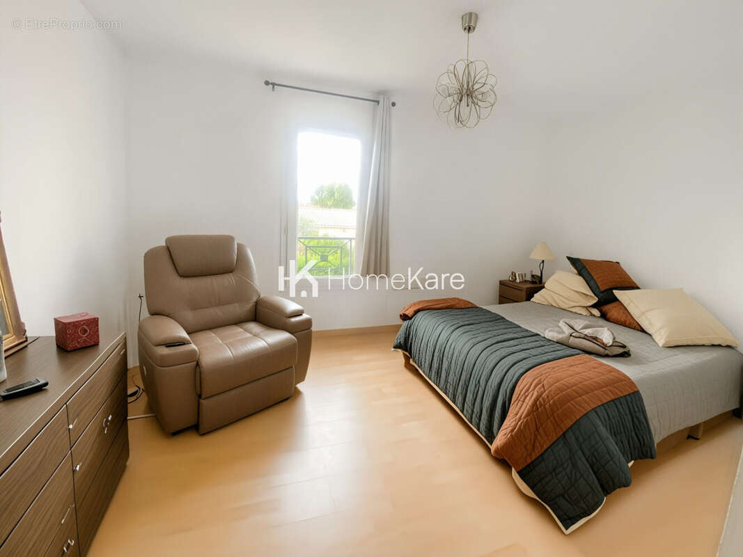 Maison à CASTELGINEST