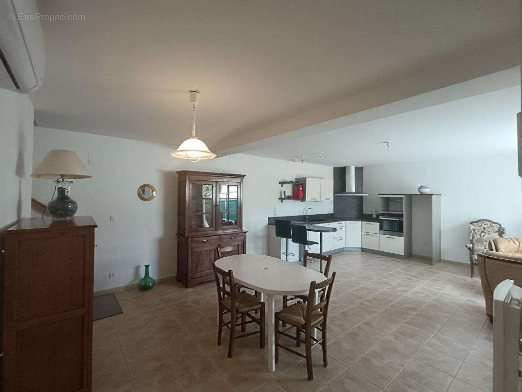 Maison à SAINT-GEORGES-DE-DIDONNE