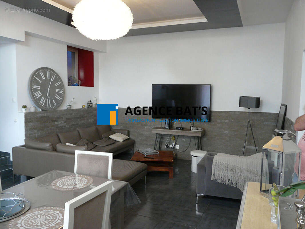 Photo 5 - Appartement à SAINT-GENEST-LERPT