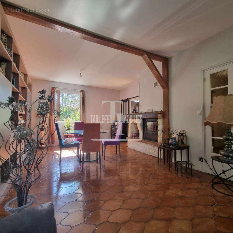 Maison à CHANCELADE