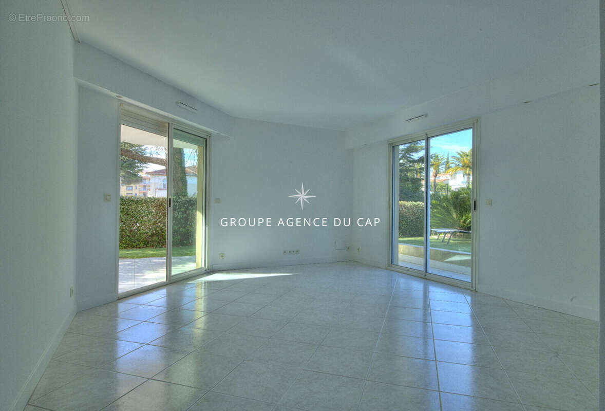 Appartement à SAINT-RAPHAEL