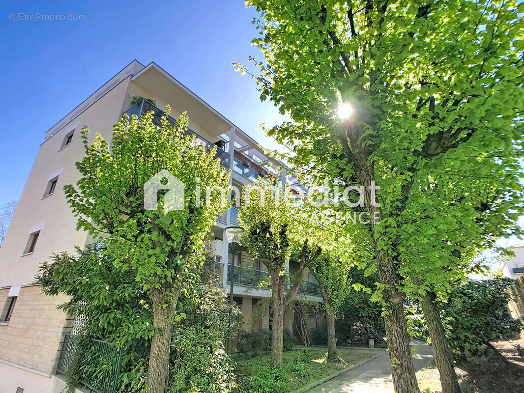 Appartement à RUEIL-MALMAISON