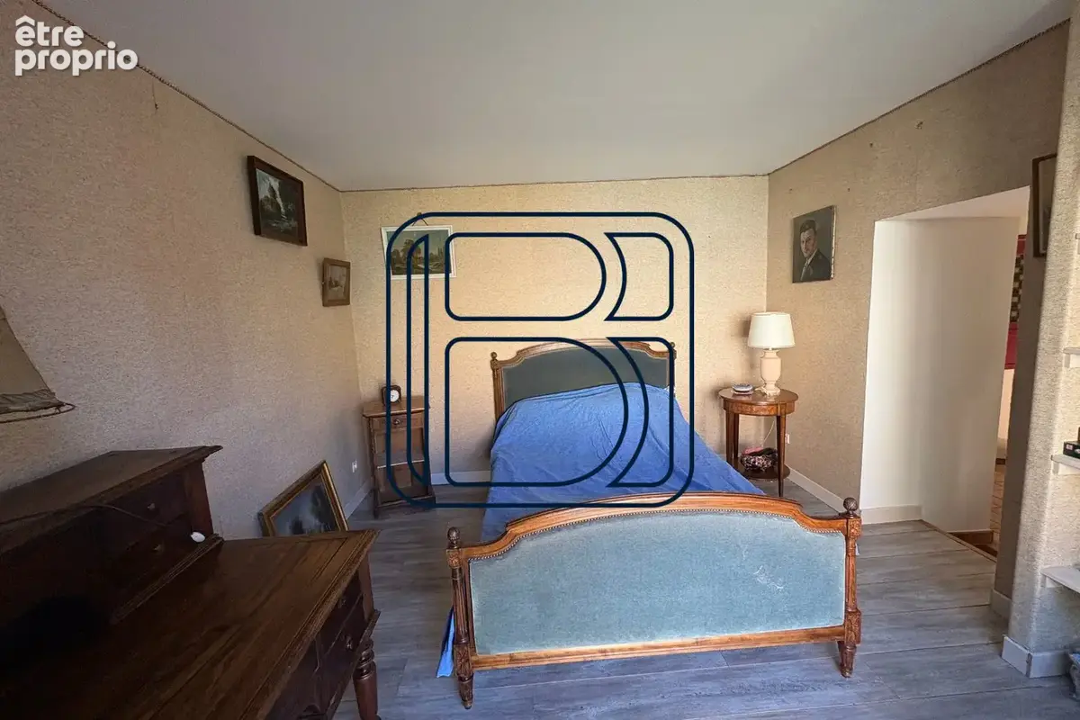 Maison 7 pièces 101 m² à vendre à Cunlhat (63590) - photo 4