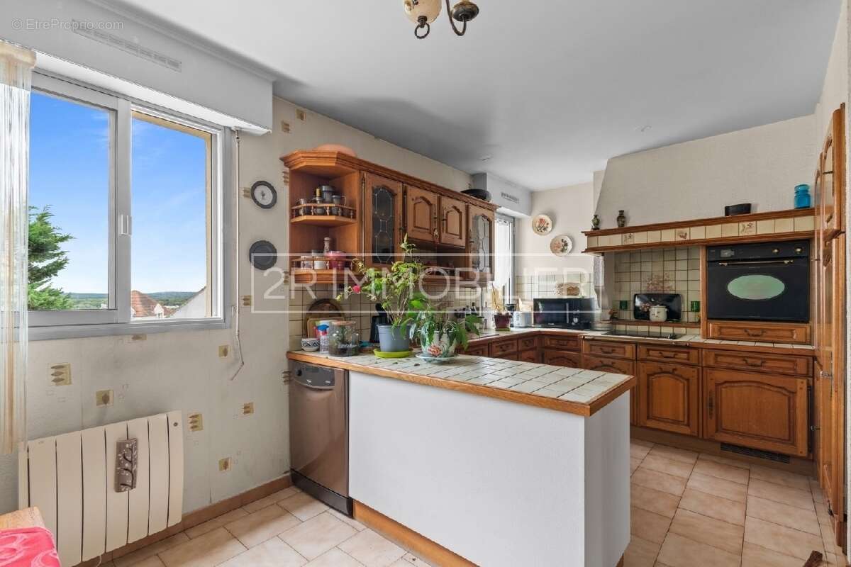 Appartement à SAINT-THIBAULT-DES-VIGNES