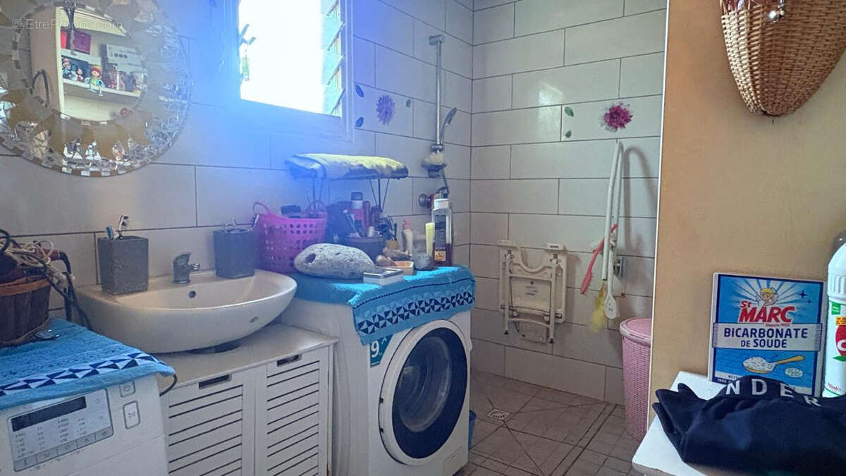 Maison à PETITE-ILE