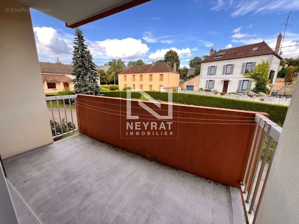 Appartement à EPINAC