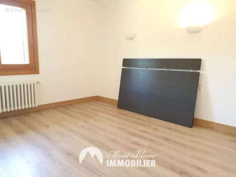 Appartement à SAINT-GERVAIS-LES-BAINS
