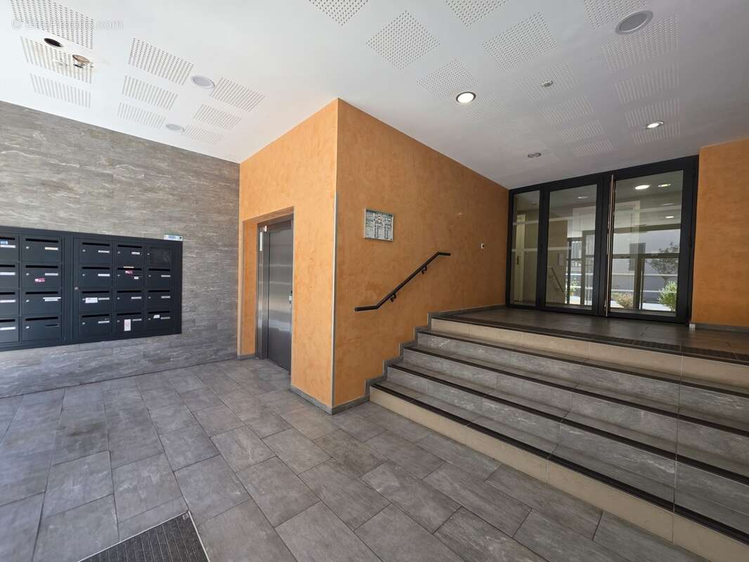 Appartement à vendre 2 pièces AIX EN PROVENCE (13) avec garage - photo 6