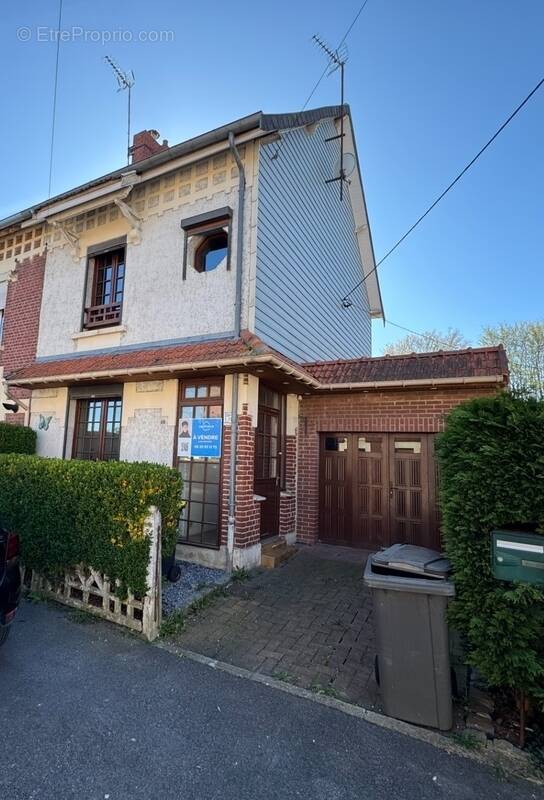 Maison à FOURMIES