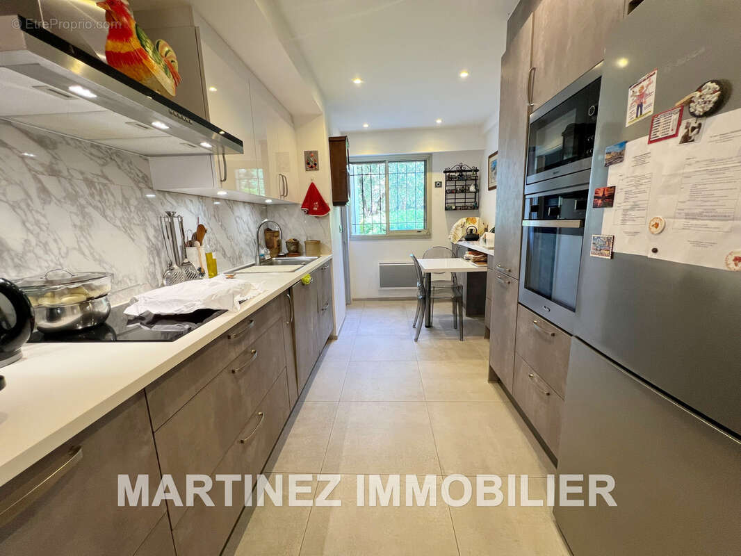 Appartement à SAINT-LAURENT-DU-VAR