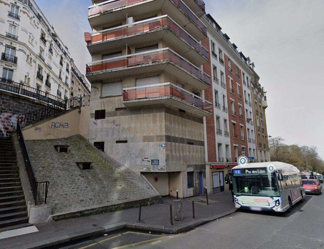 Parking à PARIS-19E