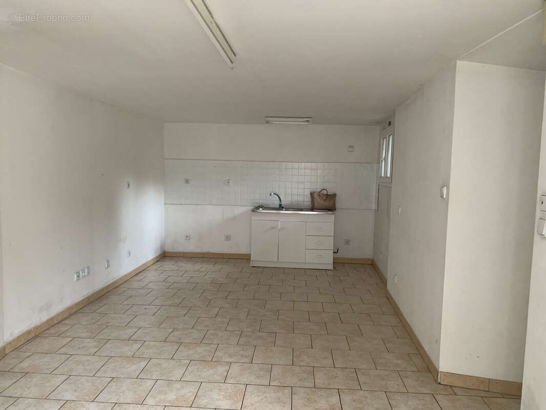 Maison à NAZELLES-NEGRON