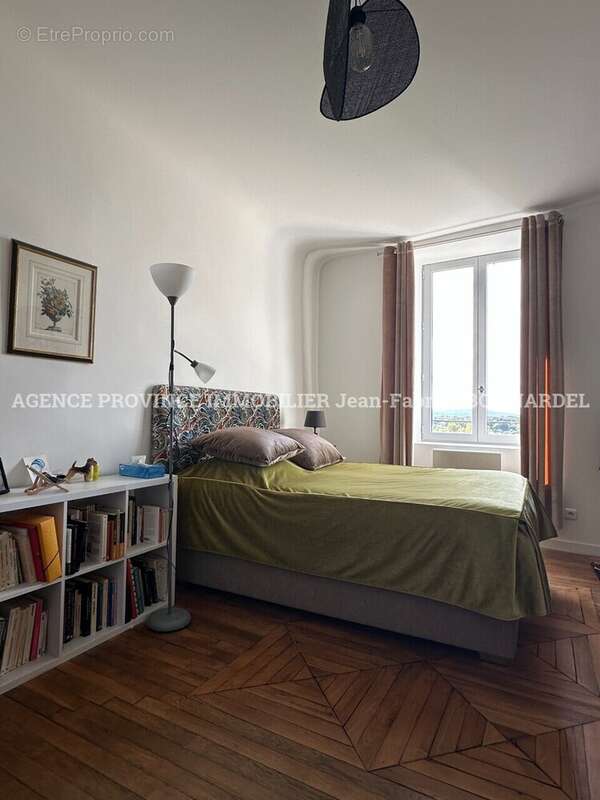 Appartement à GRIGNAN