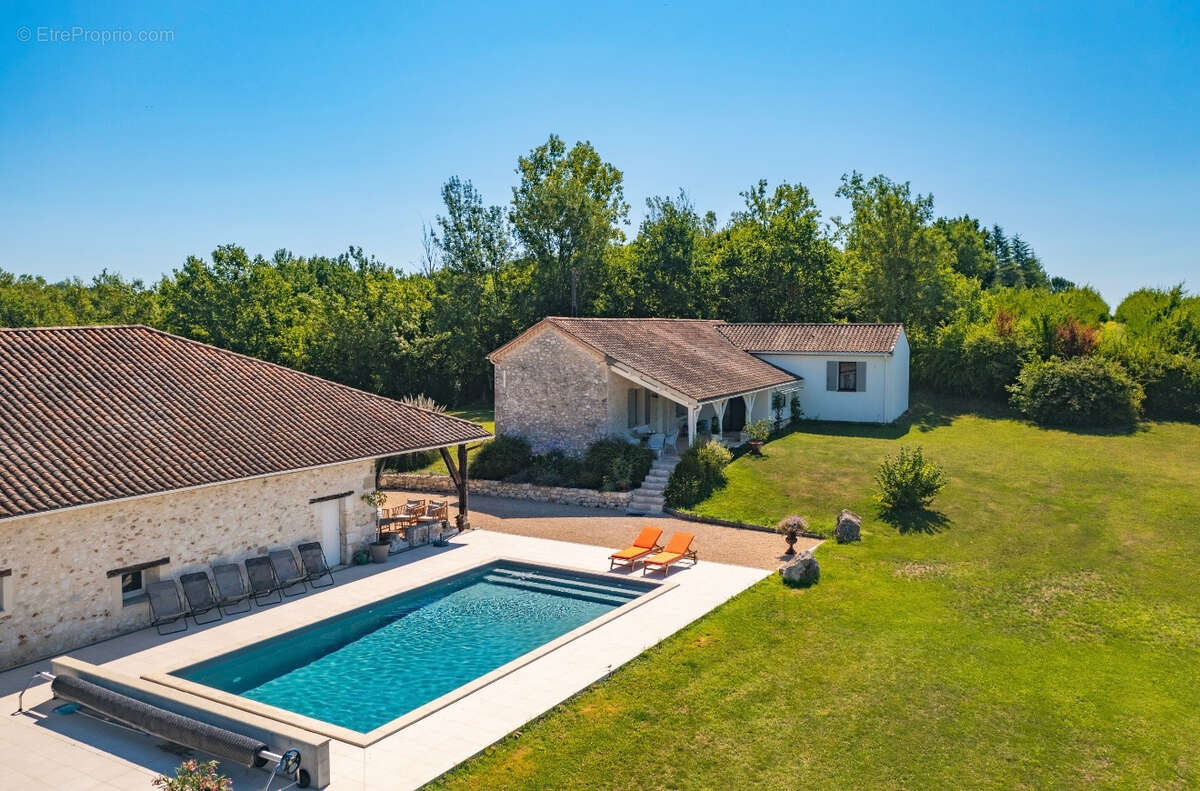 Maison à LA SAUVETAT-SUR-LEDE