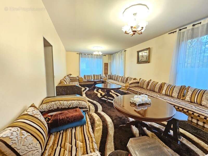 Maison à RIS-ORANGIS