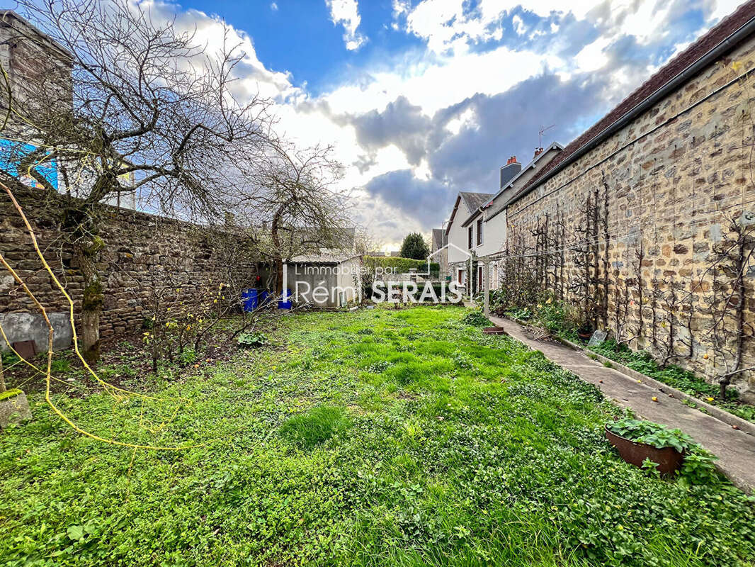 Maison à LA LANDE-PATRY