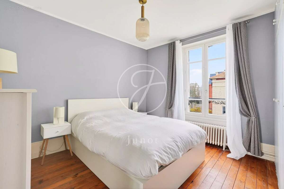 Maison à LE VESINET