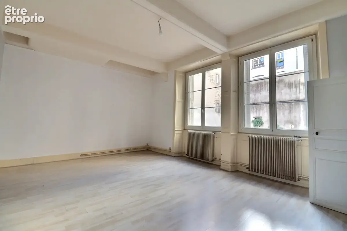 Appartement 1 pièce 53 m² à vendre à Clermont-Ferrand (63000) - photo 2