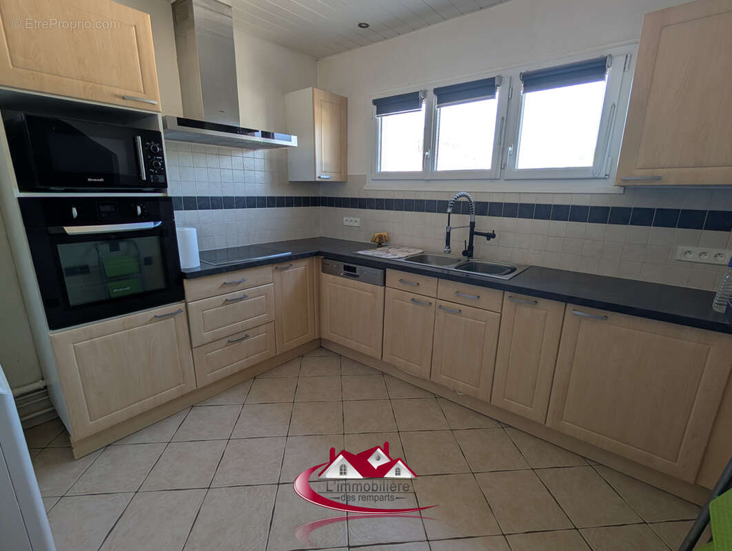 Appartement à MAULETTE