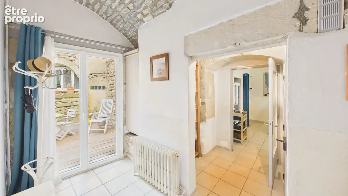 Uchaud , appartement de caractère 86 m² avec cour privative, cave voûtée et 2 chambres - photo 15