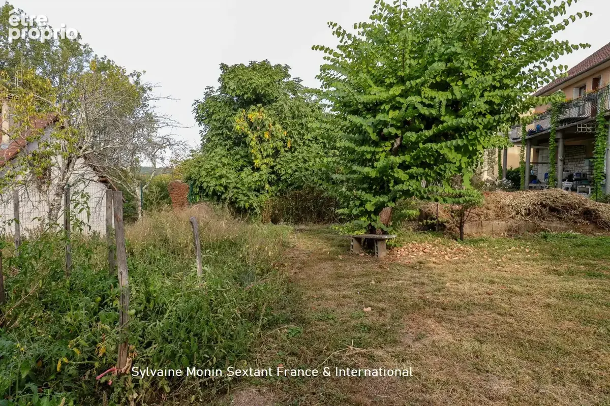 Maison 4 chambres avec jardin clos, au calme et proche des commerces - photo 3
