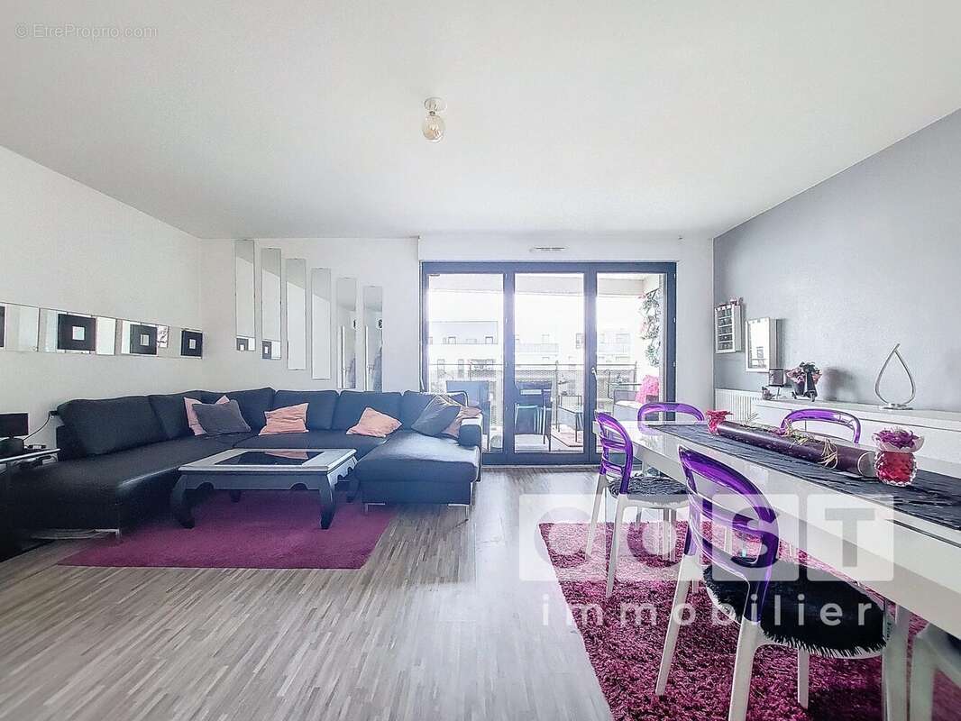 Appartement à GENNEVILLIERS