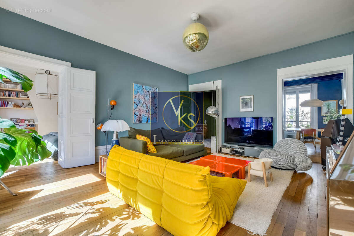Appartement à PARIS-9E